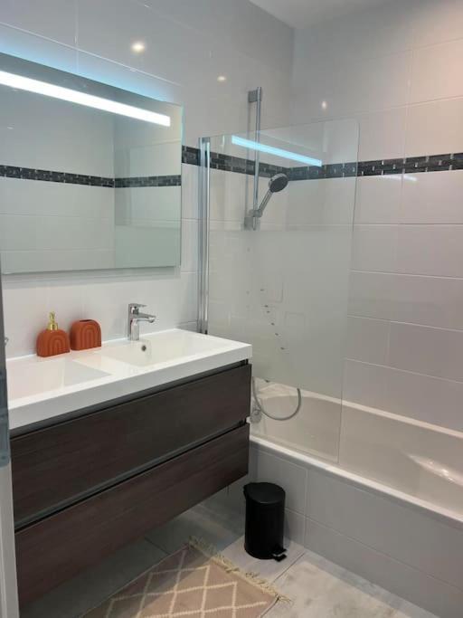 Maison Neuve De Standing 150 M2 Croix-Chapeau Zewnętrze zdjęcie